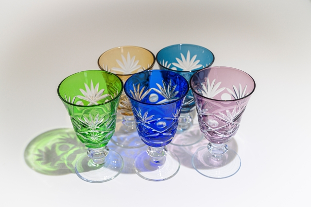 日本のガラス工芸 － 色と光を感じる －