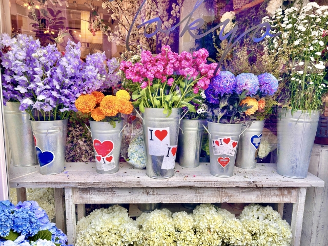 好きな花と気になる花、その時の心理を表すのはどちら？
